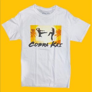Cobra Kai graphic T-shirt !